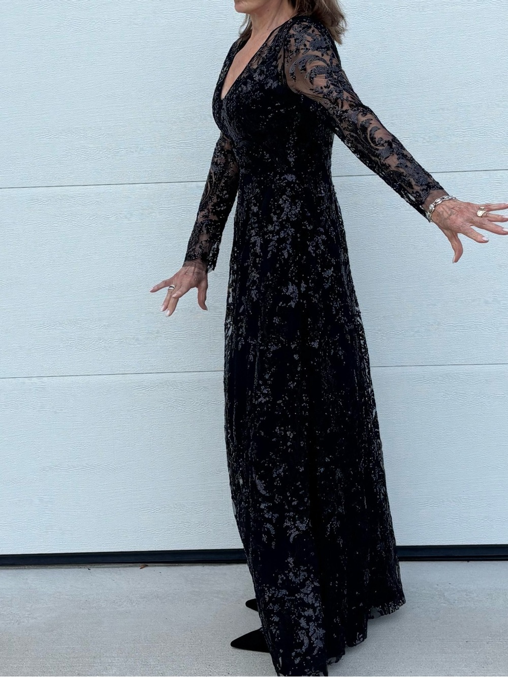 Naeem Khan Black Long Sleeve Velvet & Lace Evening Gown